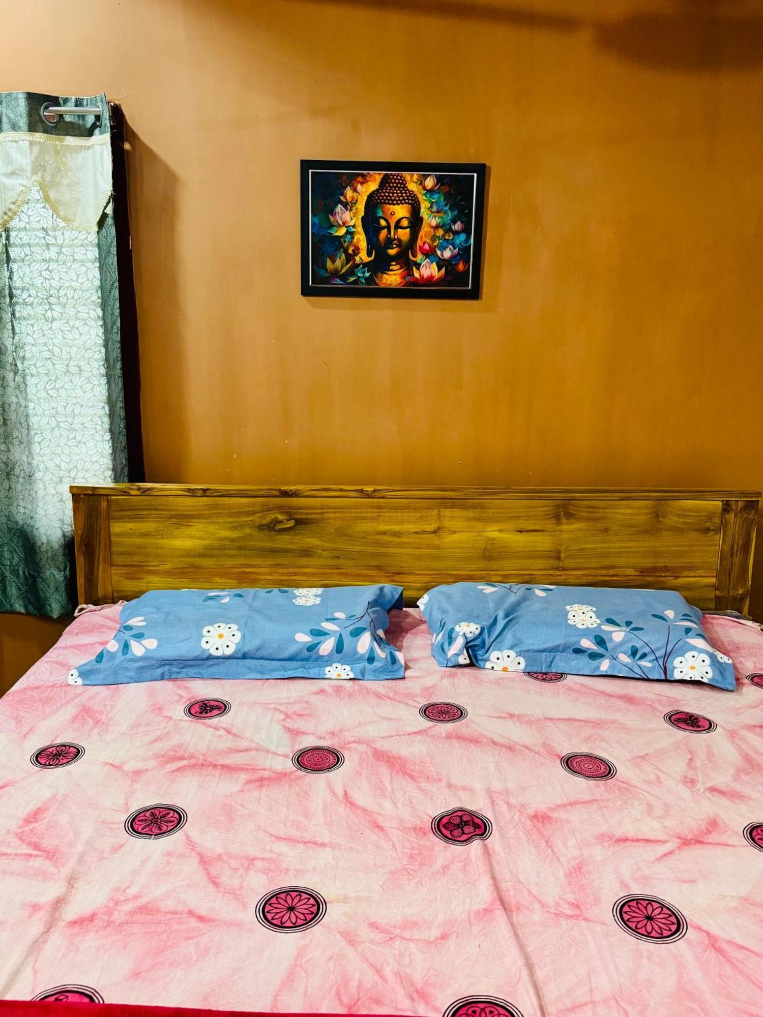 Sri Padha Vallabha Serenity Homestay Pithapuram Buitenkant foto